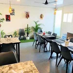 Hotel Lime Tree Pulkit Gurgaon-artemis Hospital, Nearest Metro Huda Centre